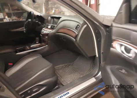 2018 Infiniti Q70L 3.7X Luxe z USA, uszkodzony, nr VIN JN1BY1PR3JM370240